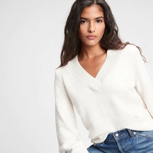 V neck sweater - Picture 4 of 4